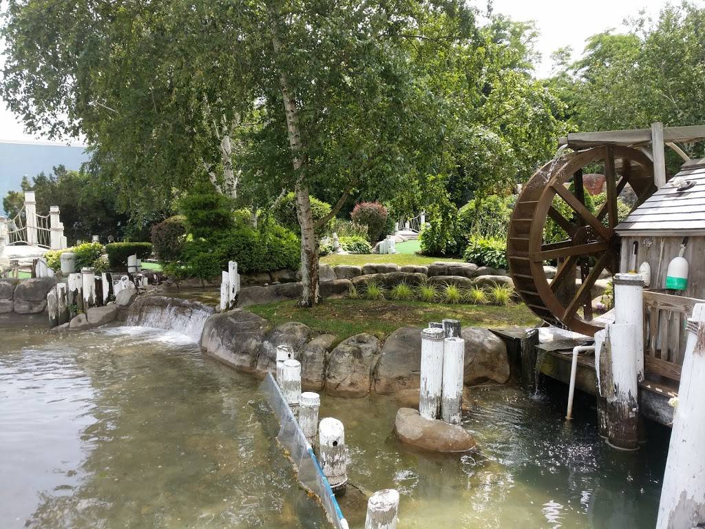 Steve & Sues Par-Tee Freeze & Adventure Falls Mini Golf | restaurant | 455 W Main St, Hyannis, MA 02601, USA | 5087713194 OR +1 508-771-3194