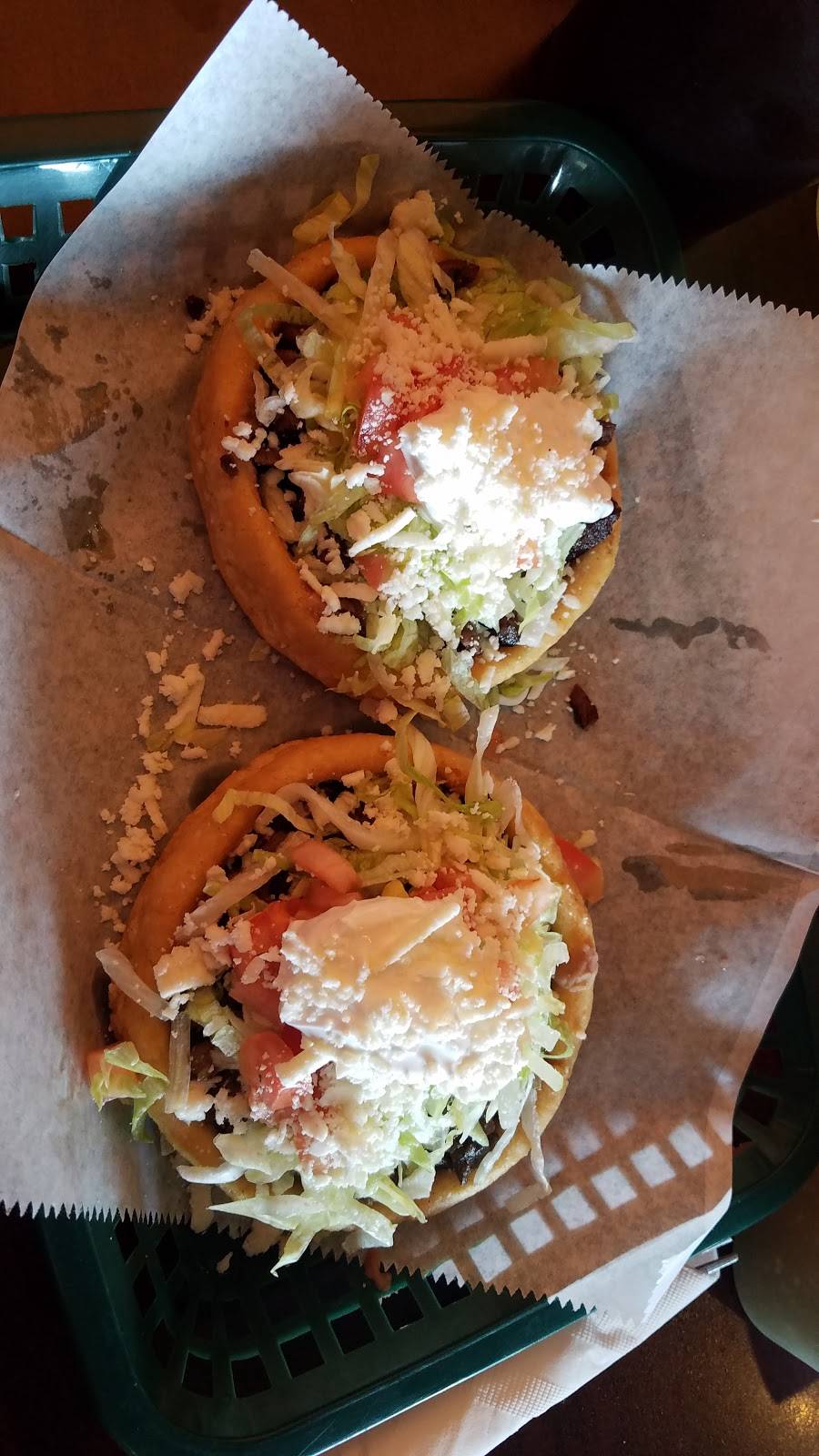 Taqueria Parrilla Azteca | restaurant | 1350 E Chicago St #29, Elgin, IL 60120, USA | 8476222208 OR +1 847-622-2208