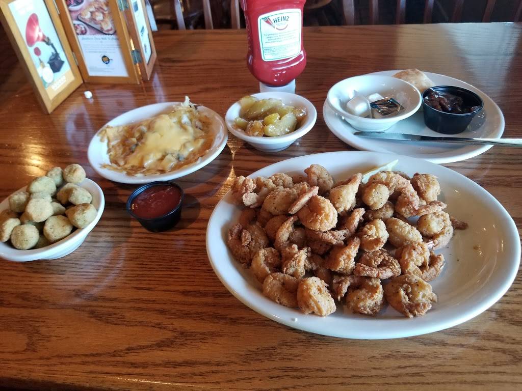 Cracker Barrel Old Country Store | restaurant | 1410 Shook Dr, Auburn, IN 46706, USA | 2609250241 OR +1 260-925-0241