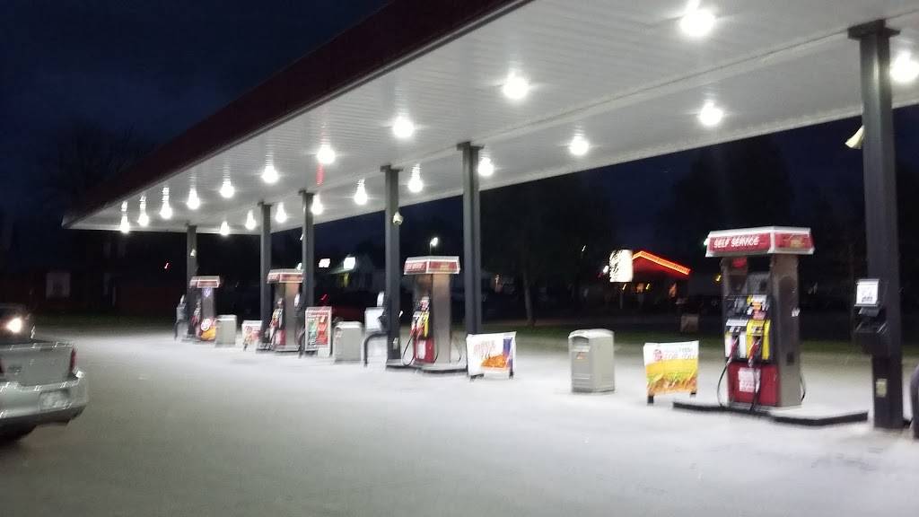 Caseys | meal takeaway | 418 W 9th St, Mt Carmel, IL 62863, USA | 6182639088 OR +1 618-263-9088