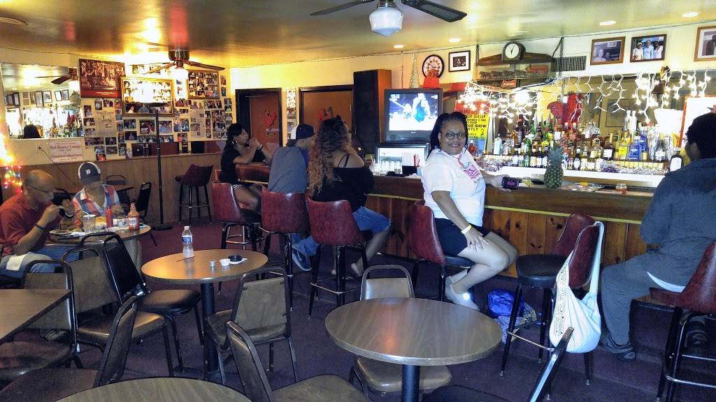 Red Rooster | restaurant | 15655 Lake Dr, Idlewild, MI 49642, USA | 2317457734 OR +1 231-745-7734