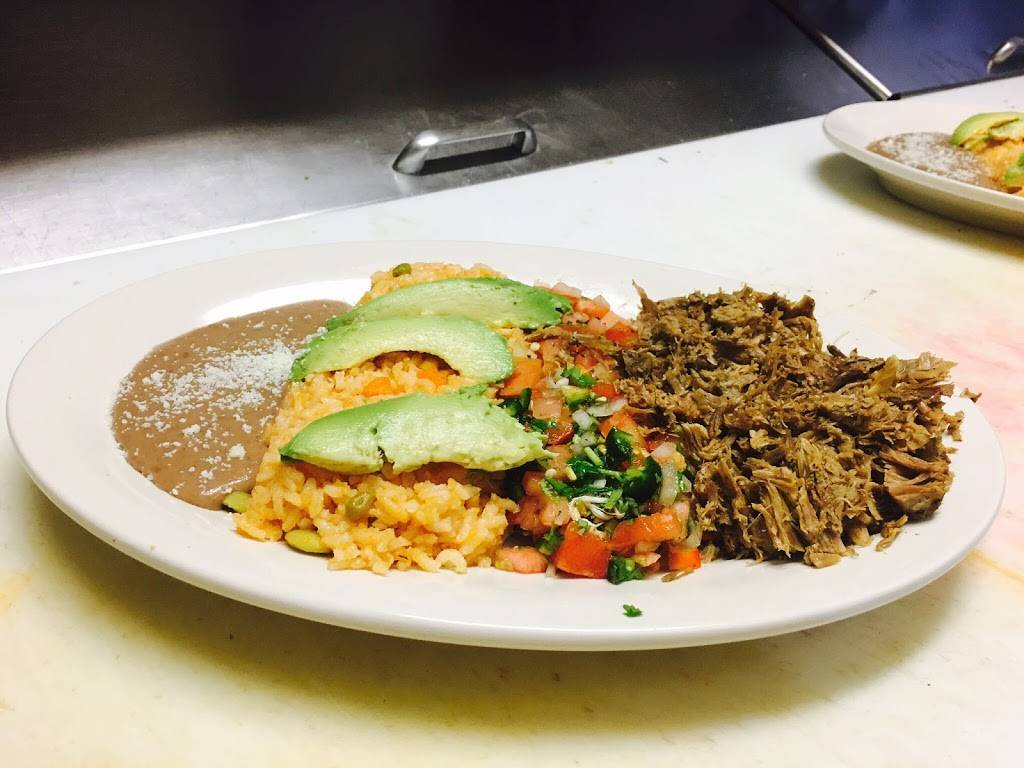 La Calpeña | restaurant | 300 N 27th St, Camden, NJ 08105, USA | 8569636285 OR +1 856-963-6285