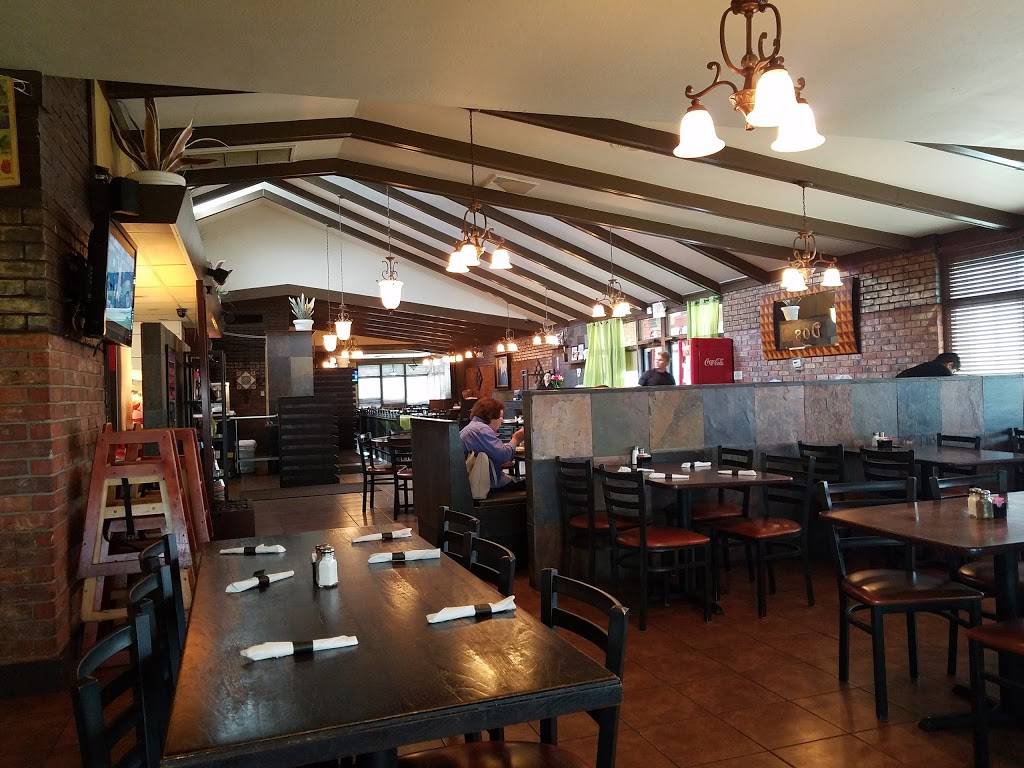 Dos Chiles Grandes Cafe | cafe | 1001 W Wise St, Bowie, TX 76230, USA | 9408724909 OR +1 940-872-4909