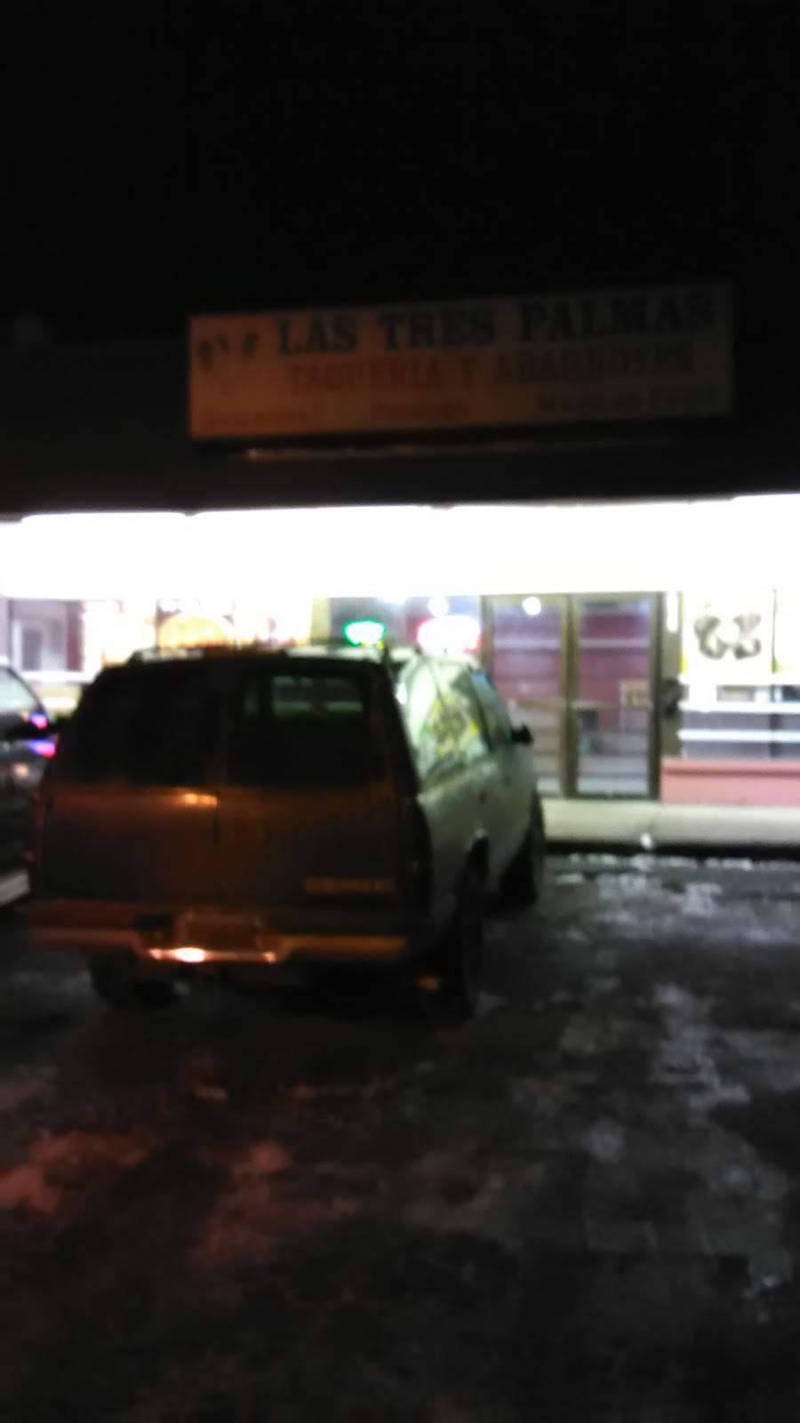 Las Tres Palmas | restaurant | 4201 E 9th St, Kansas City, MO 64124, USA | 8162318100 OR +1 816-231-8100