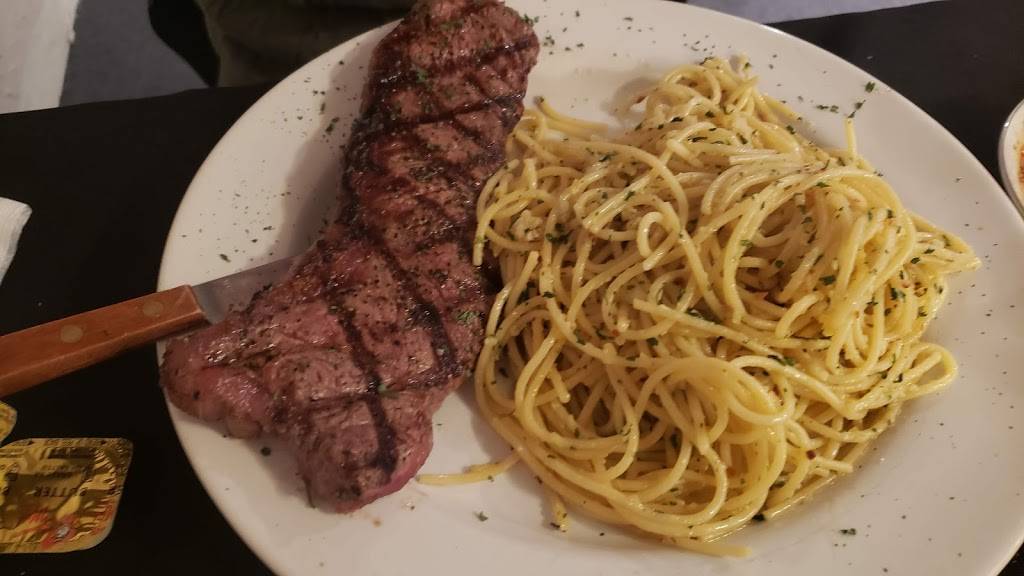 Wades Pastabilities | restaurant | 2315 West Ave, Ashtabula, OH 44004, USA | 4402619023 OR +1 440-261-9023