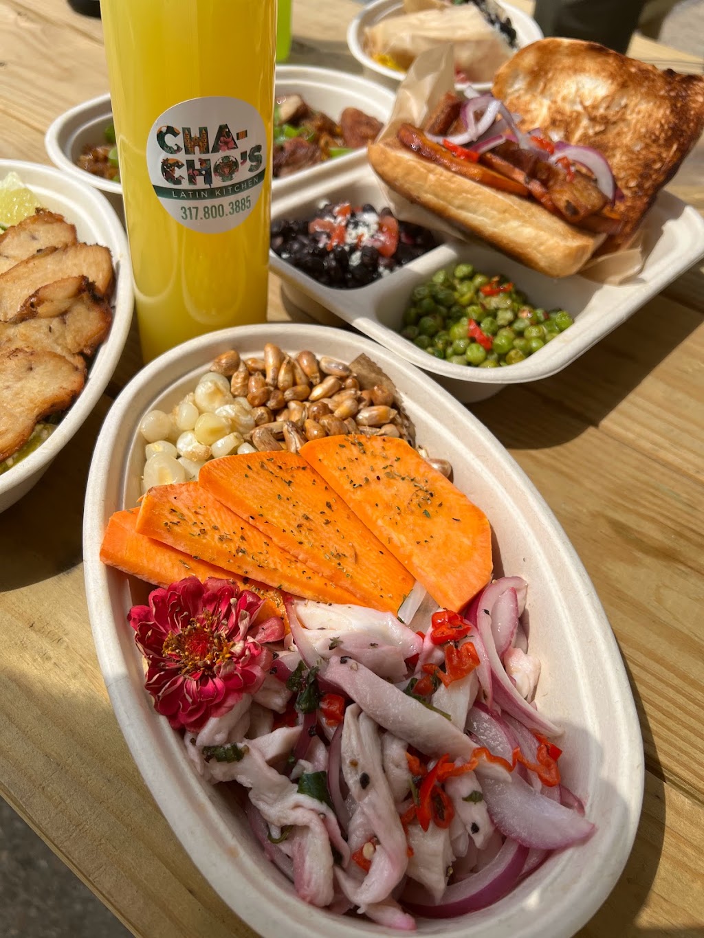 Cha-cho’s Latin Kitchen | restaurant | 1021 N Pennsylvania St, Indianapolis, IN 46204, USA | 3178003885 OR +1 317-800-3885