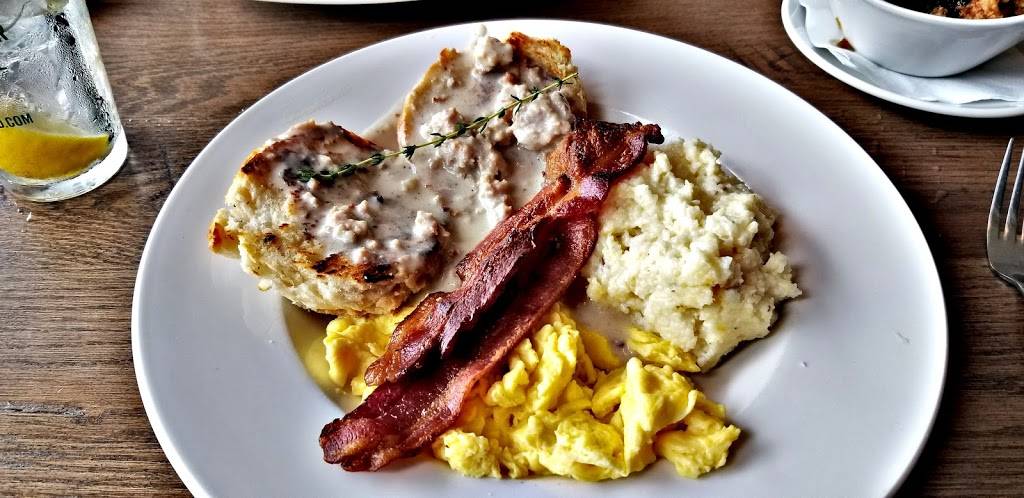 The Table Restaurant | restaurant | 100 E New York Ave, DeLand, FL 32724, USA | 3868737929 OR +1 386-873-7929