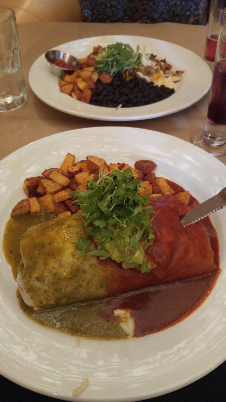 Flo | restaurant | 1434 W Chicago Ave, Chicago, IL 60642, USA | 3122430477 OR +1 312-243-0477