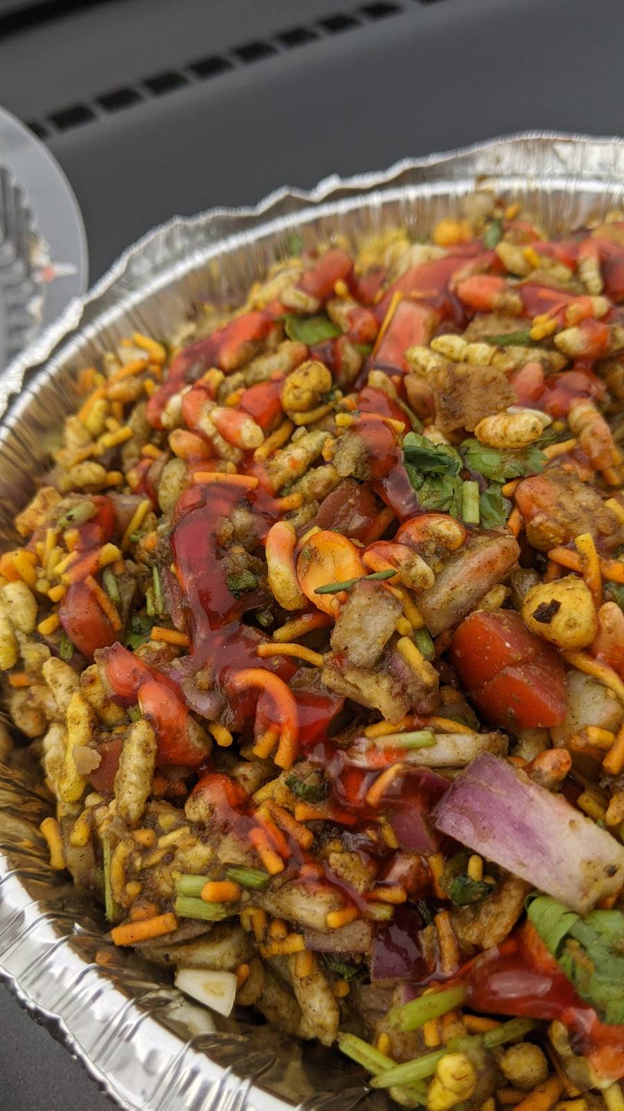 Sids Pizza & Indian Street Food | restaurant | 2020 Gunbarrel Rd Suite 160, Chattanooga, TN 37421, USA | 4236432200 OR +1 423-643-2200