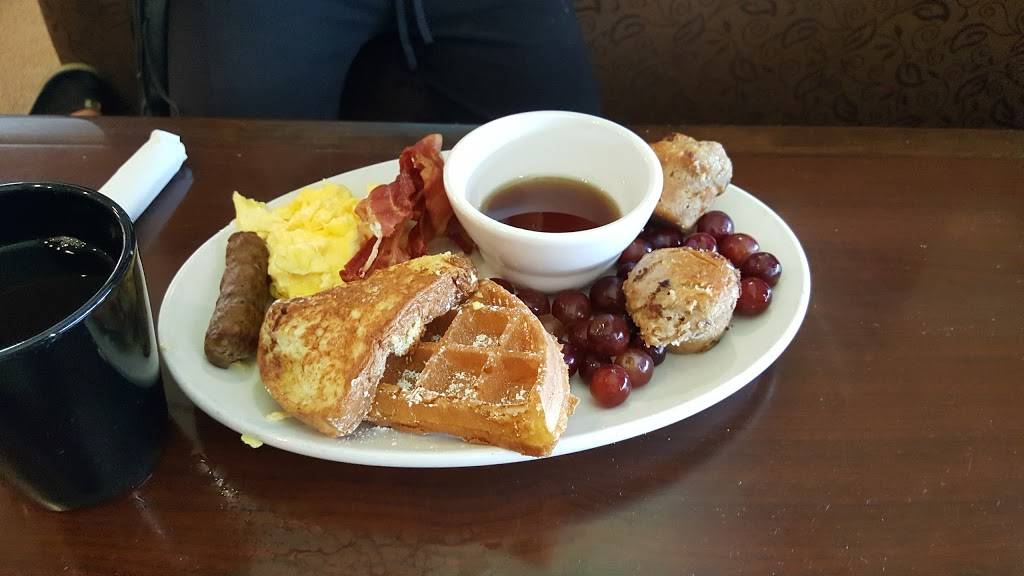 Patio Grill | restaurant | 2900 S Orlando Dr, Sanford, FL 32773, USA | 4073223000 OR +1 407-322-3000