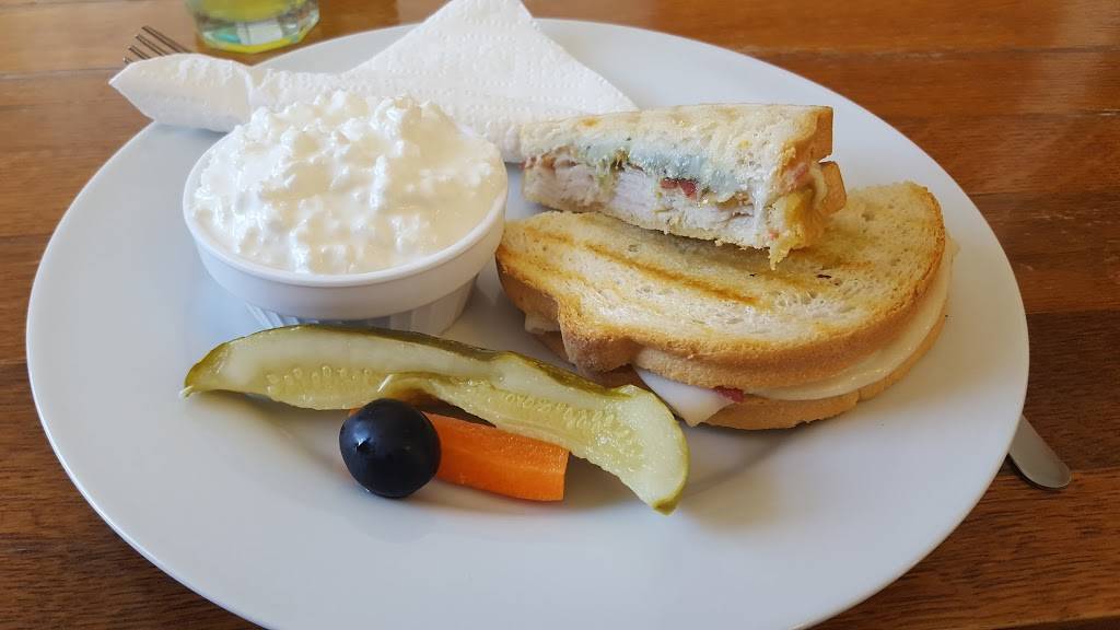 The Millstone of Iola Mills | restaurant | 300 N Main St, Iola, WI 54945, USA | 7154452989 OR +1 715-445-2989