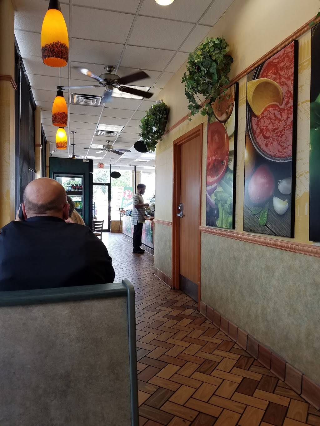 Subway | restaurant | 4353 Edgewater Dr, Orlando, FL 32804, USA | 4072929055 OR +1 407-292-9055