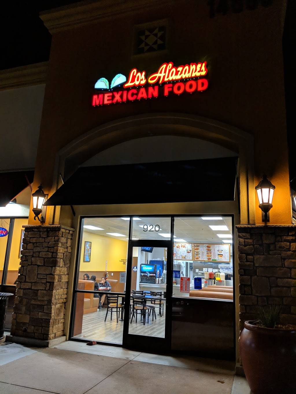 Los Alazanes Mexican Food | restaurant | 14880 Dale Evans Pkwy #920, Apple Valley, CA 92307, USA | 7605039441 OR +1 760-503-9441