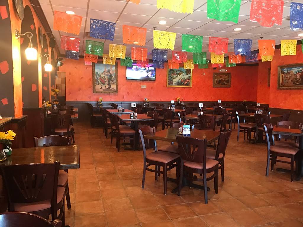 Fiesta Tapatia | restaurant | 431 E Main St, Middletown, DE 19709, USA | 3023789900 OR +1 302-378-9900