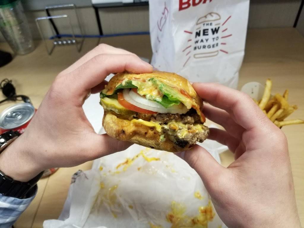 Smashburger | restaurant | 81 Wolf Rd, Colonie, NY 12205, USA | 5184874099 OR +1 518-487-4099