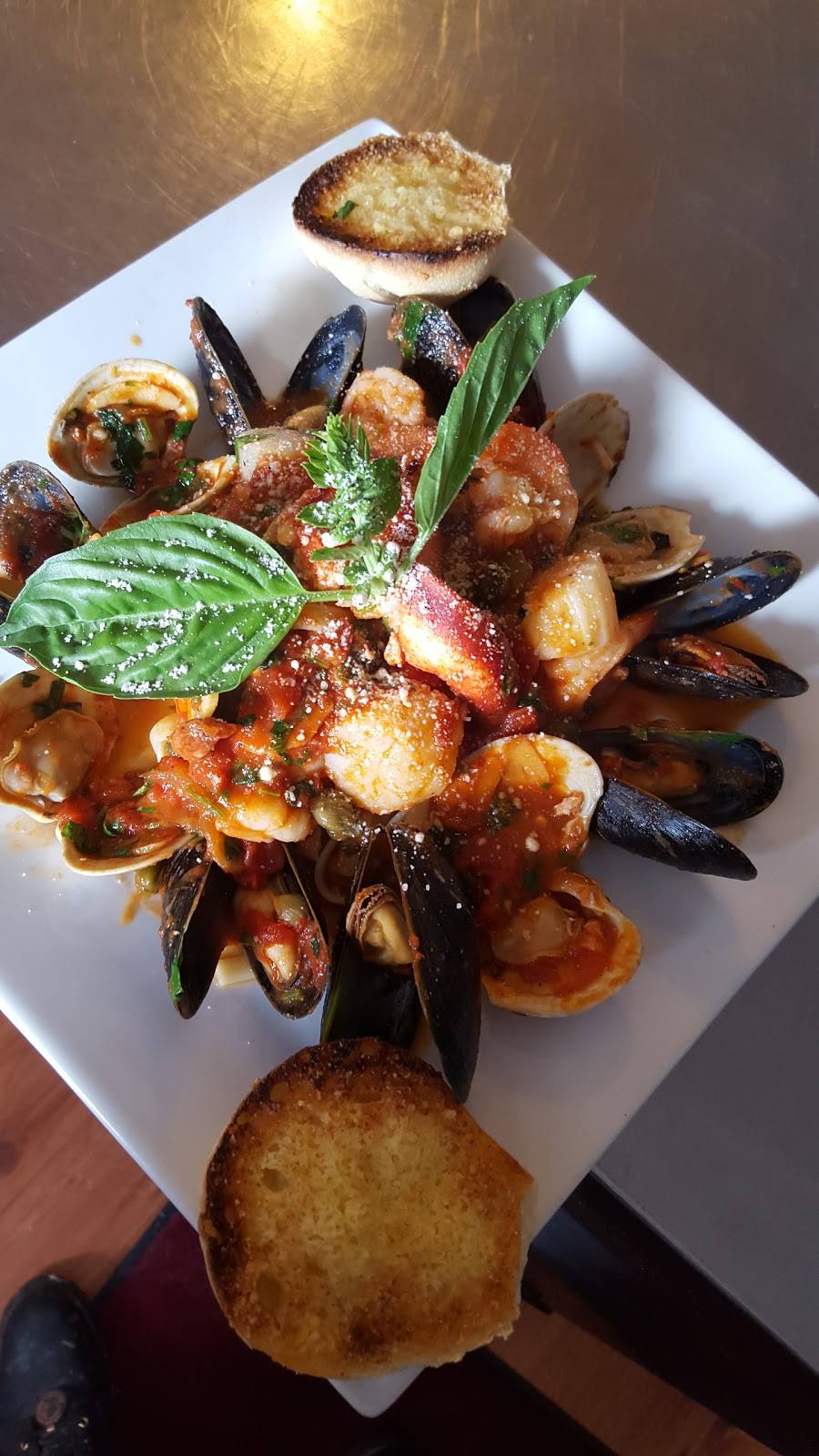 Abudanza | restaurant | 6 Fuller St, Ludlow, MA 01056, USA | 4135899900 OR +1 413-589-9900