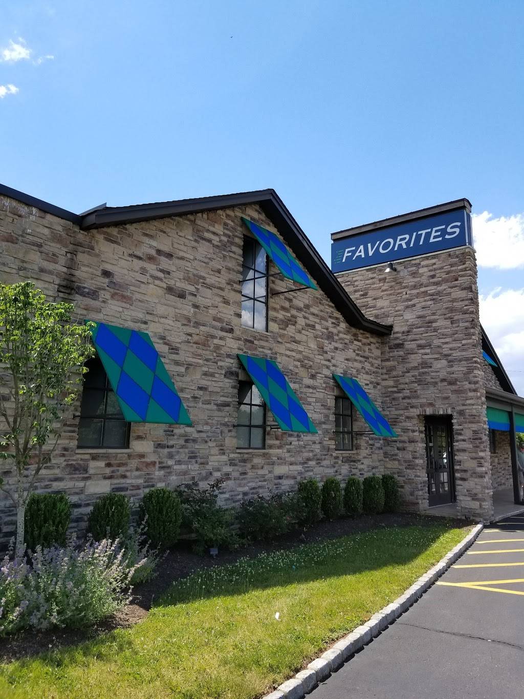 McLoones Clubhouse Pub | restaurant | 150 US-206, Hillsborough Township, NJ 08844, USA | 9087042187 OR +1 908-704-2187