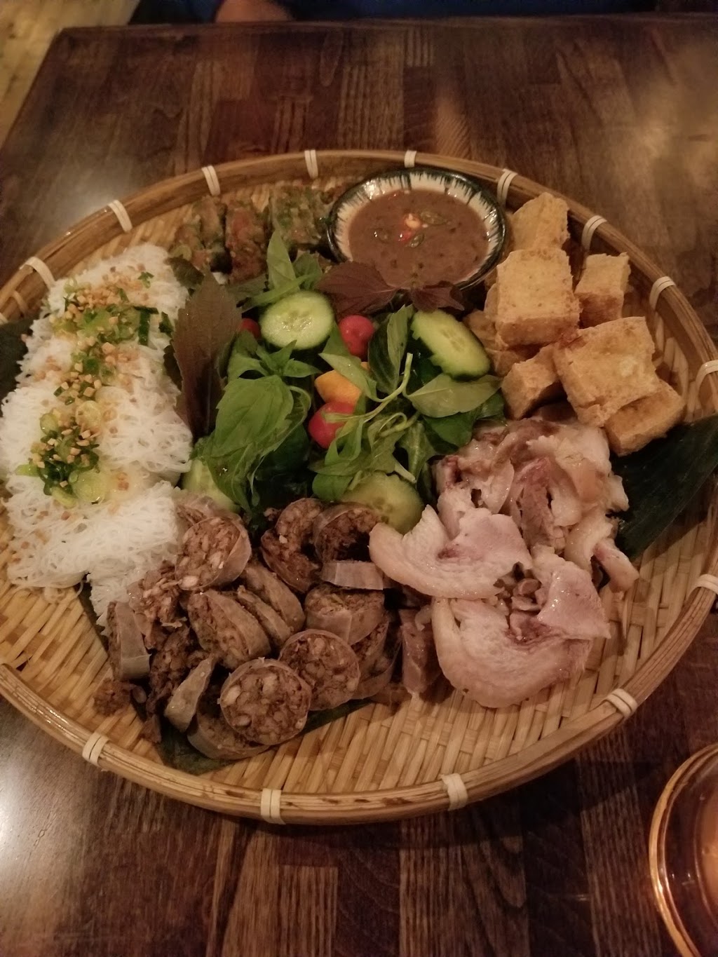 Gabriellas Vietnam | restaurant | 1837 E Passyunk Ave, Philadelphia, PA 19148, USA | 2728883298 OR +1 272-888-3298