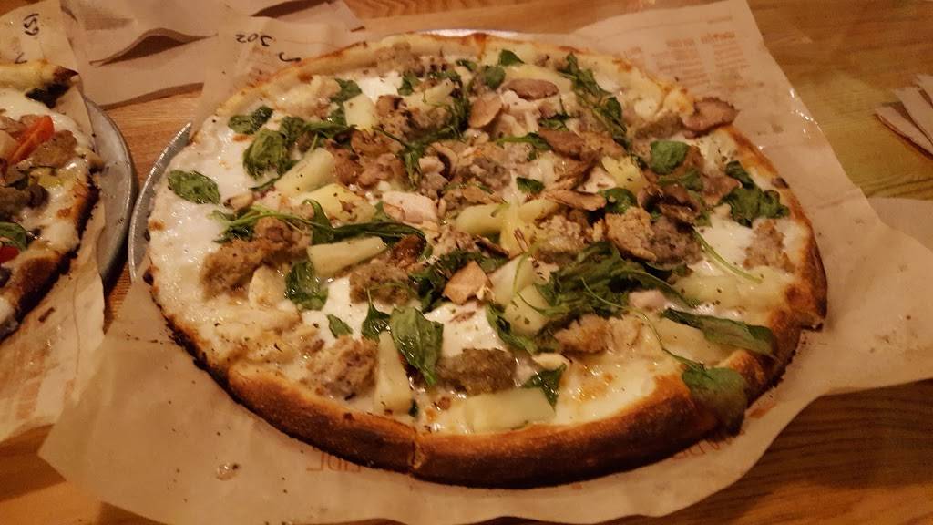 Blaze Pizza | meal takeaway | 11269 183rd St, Cerritos, CA 90703, USA | 5623750491 OR +1 562-375-0491