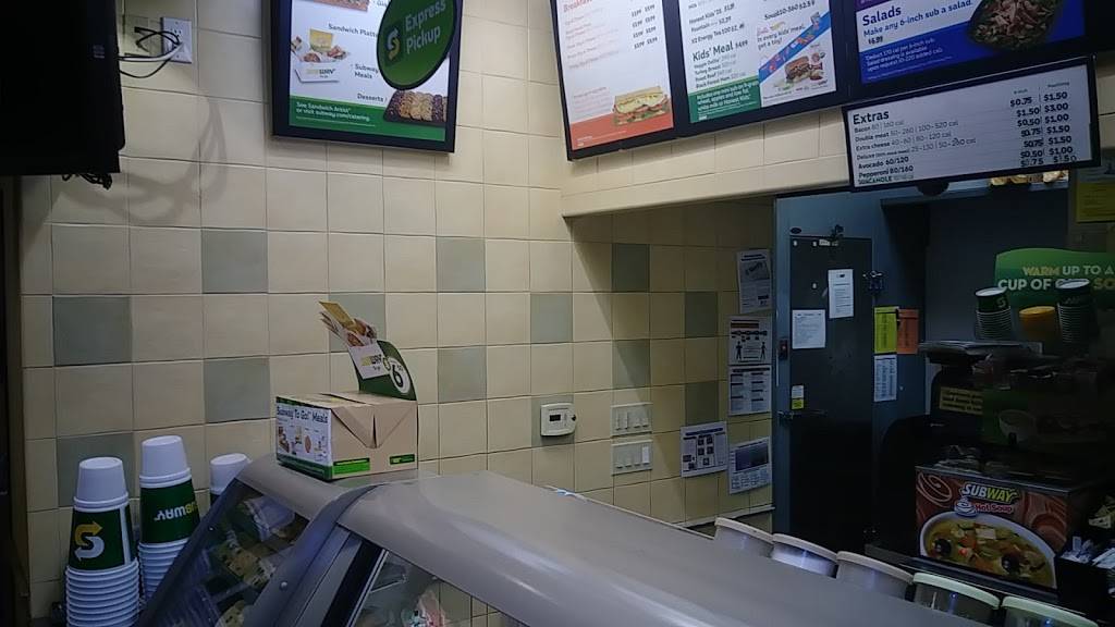 Subway Restaurants | restaurant | 10610 Ventura Blvd, Studio City, CA 91604, USA | 8187629700 OR +1 818-762-9700