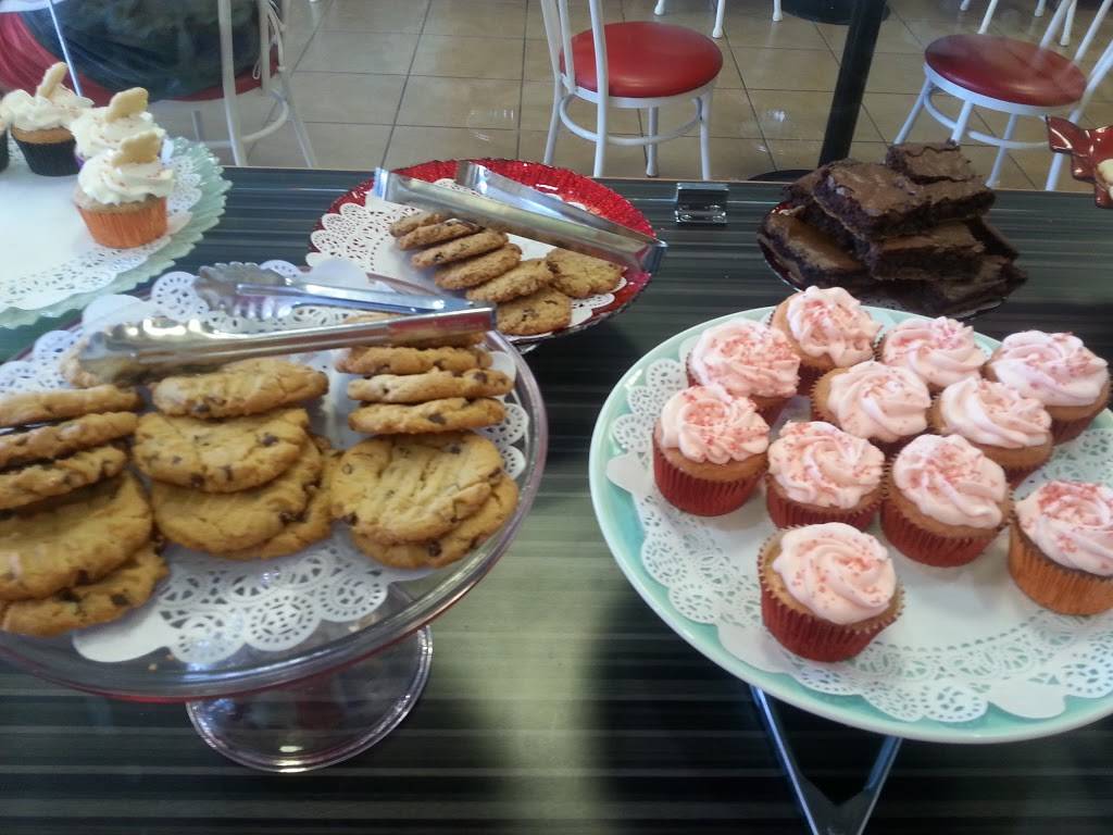 Schooners Patio Grille | restaurant | 2797 W Ave L, Lancaster, CA 93536, USA | 6619430800 OR +1 661-943-0800