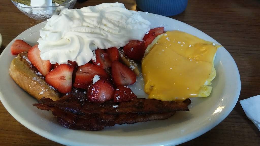 Moms Home Cooking | restaurant | 1201 N Dixie Fwy, New Smyrna Beach, FL 32168, USA | 3864235660 OR +1 386-423-5660