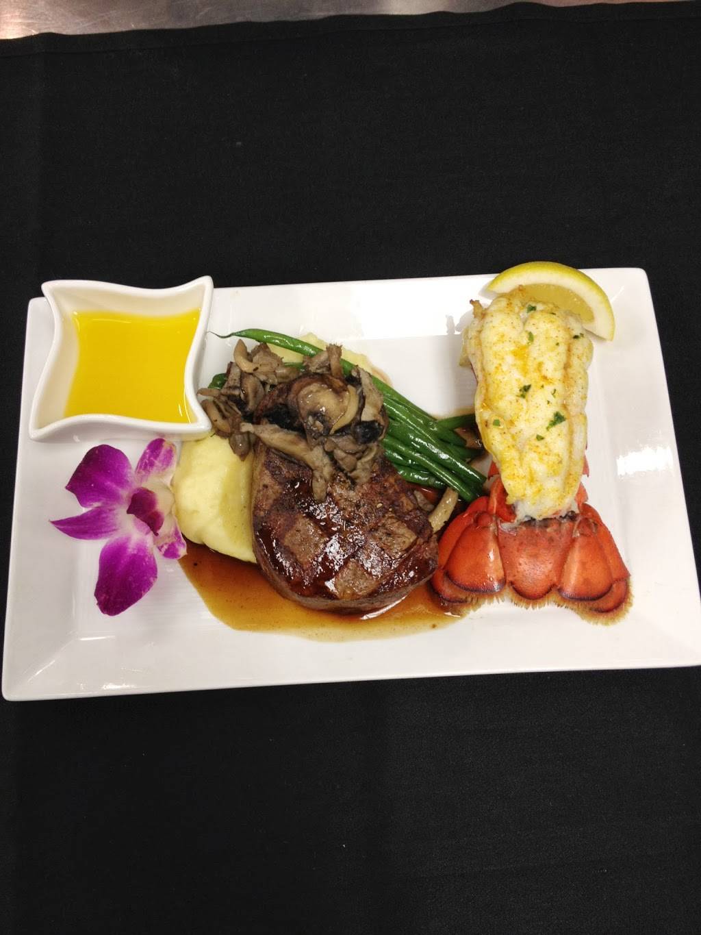 Savoy Restaurant | restaurant | 2623 Penn Ave, Pittsburgh, PA 15222, USA | 4122810660 OR +1 412-281-0660