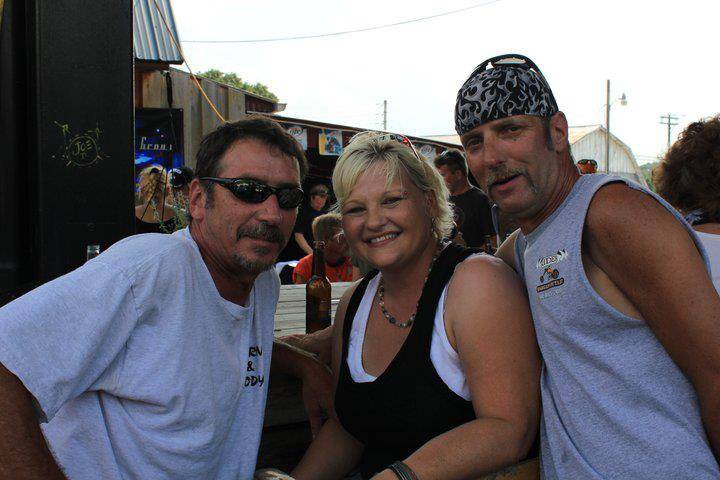 Krazy Daves | night club | 2340, 2817, Del Rio Pl, Louisville, KY 40220, USA | 5024582824 OR +1 502-458-2824