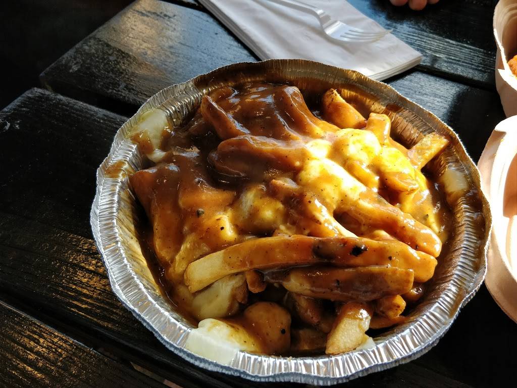 Detroit Wing Company | restaurant | 17535 E 9 Mile Rd, Eastpointe, MI 48021, USA | 5862043156 OR +1 586-204-3156