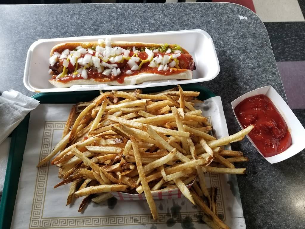 Scooters World Famous Dawg House | restaurant | 9600 Blackbrook Rd, Mentor, OH 44060, USA | 4403548480 OR +1 440-354-8480