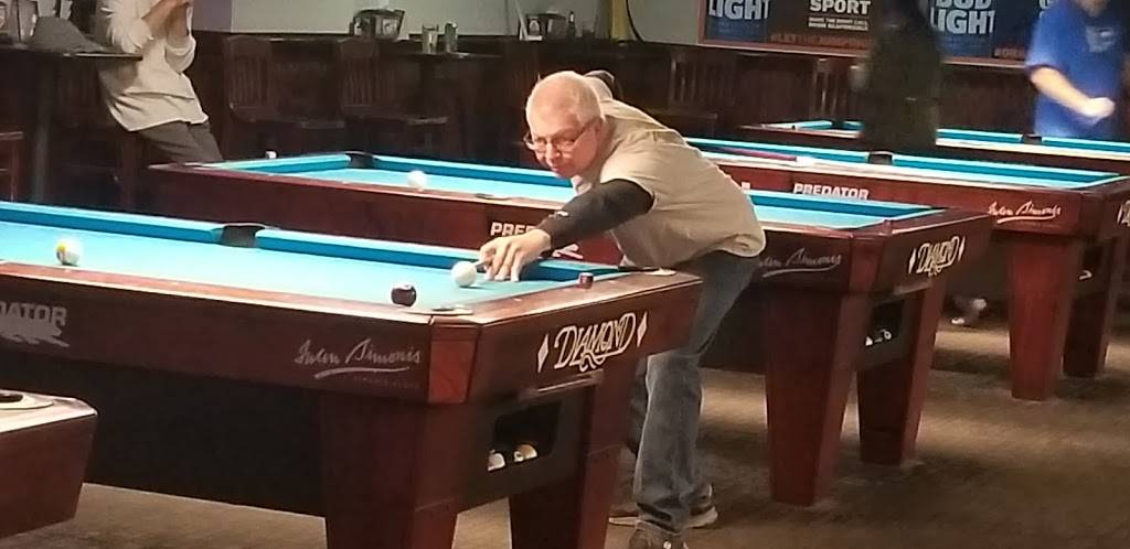 Clubhouse Sports Bar & Billiards | restaurant | 21174 Timberlake Rd, Lynchburg, VA 24502, USA | 4342397665 OR +1 434-239-7665