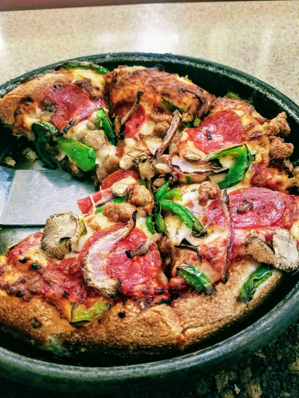 Pizza Hut | restaurant | 101 E North St, Kendallville, IN 46755, USA | 2603475340 OR +1 260-347-5340