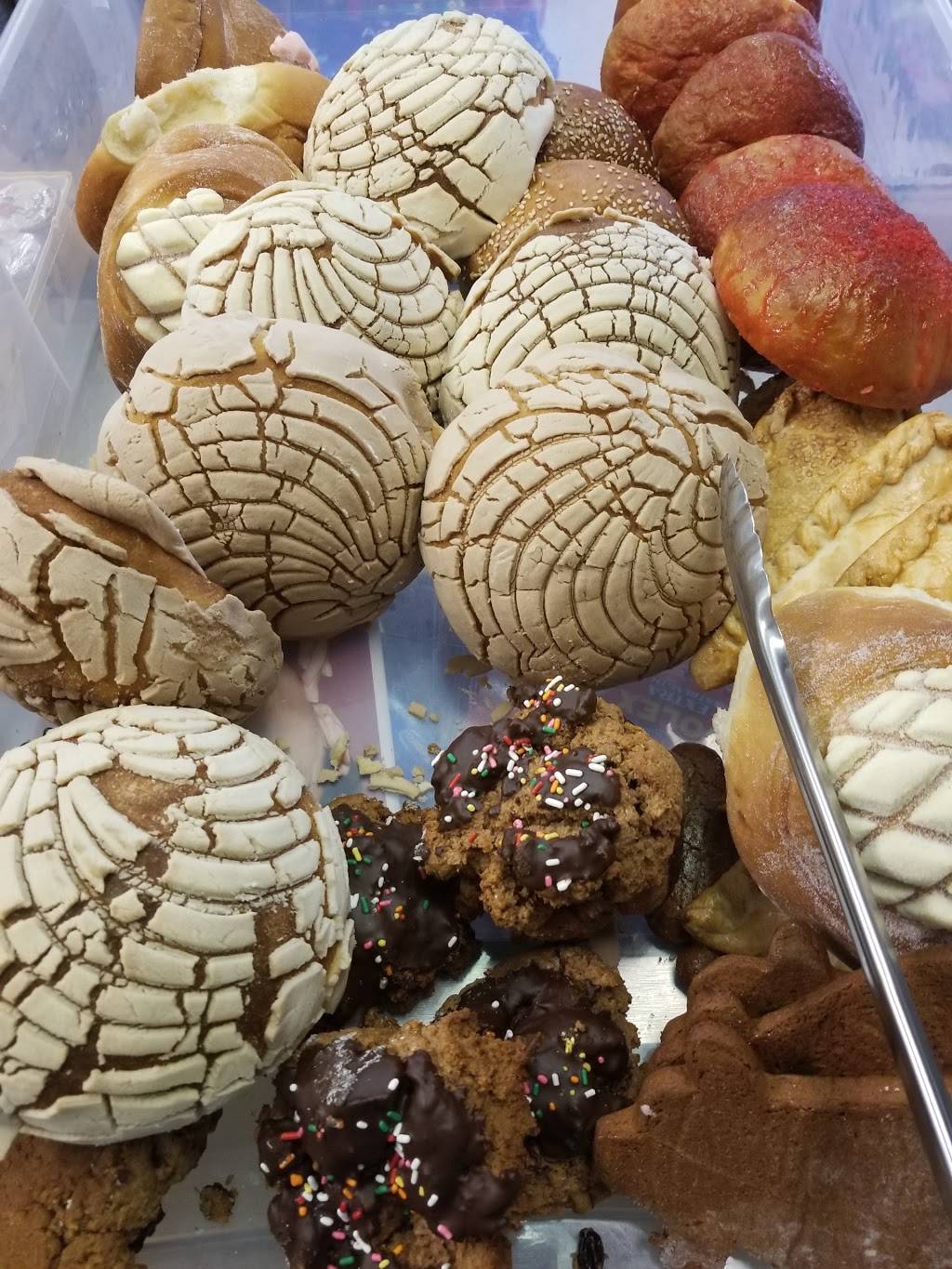 Migueleño Tienda y Restaurante | restaurant | 2015 GA-154 #106, Newnan, GA 30265, USA | 6788573279 OR +1 678-857-3279