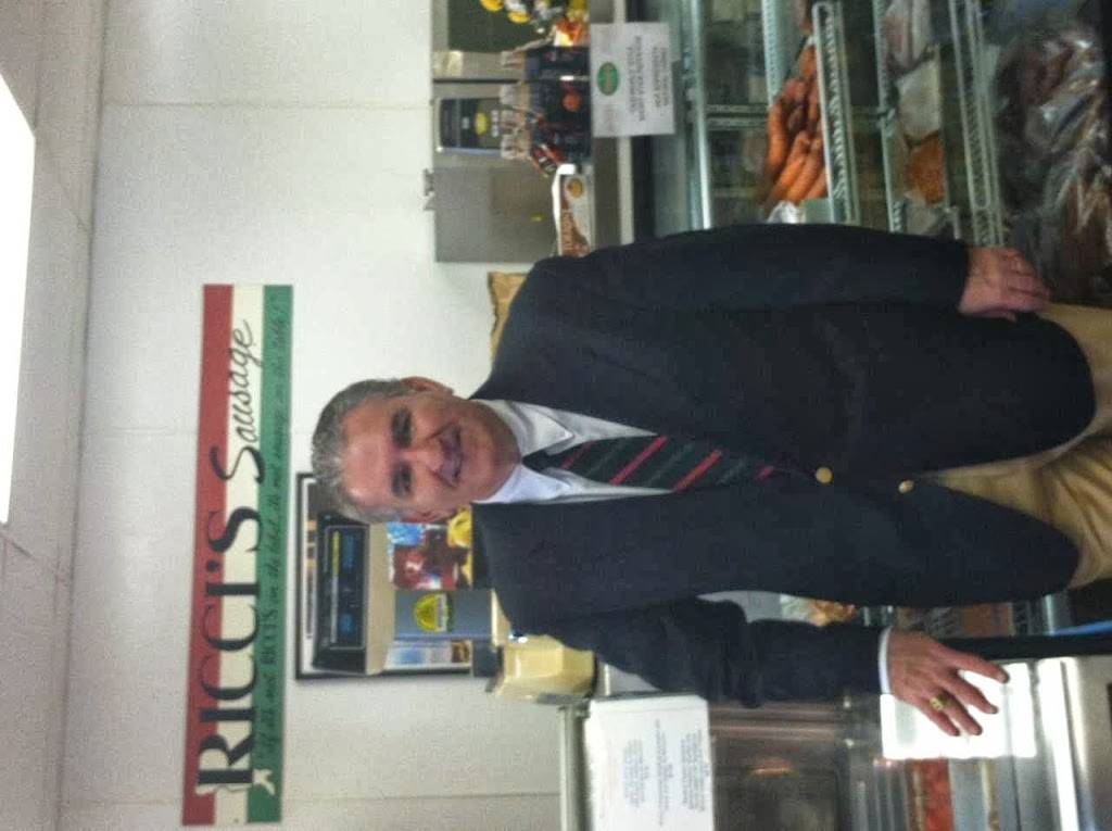 Riccis Italian Sausage | restaurant | 500 Pine Hollow Rd, McKees Rocks, PA 15136, USA | 4123319531 OR +1 412-331-9531