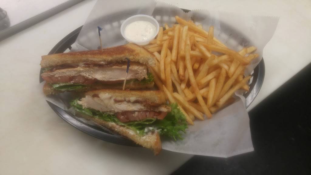 Wackos | restaurant | 3906 E Main St, Knoxville, IA 50138, USA | 6418286352 OR +1 641-828-6352