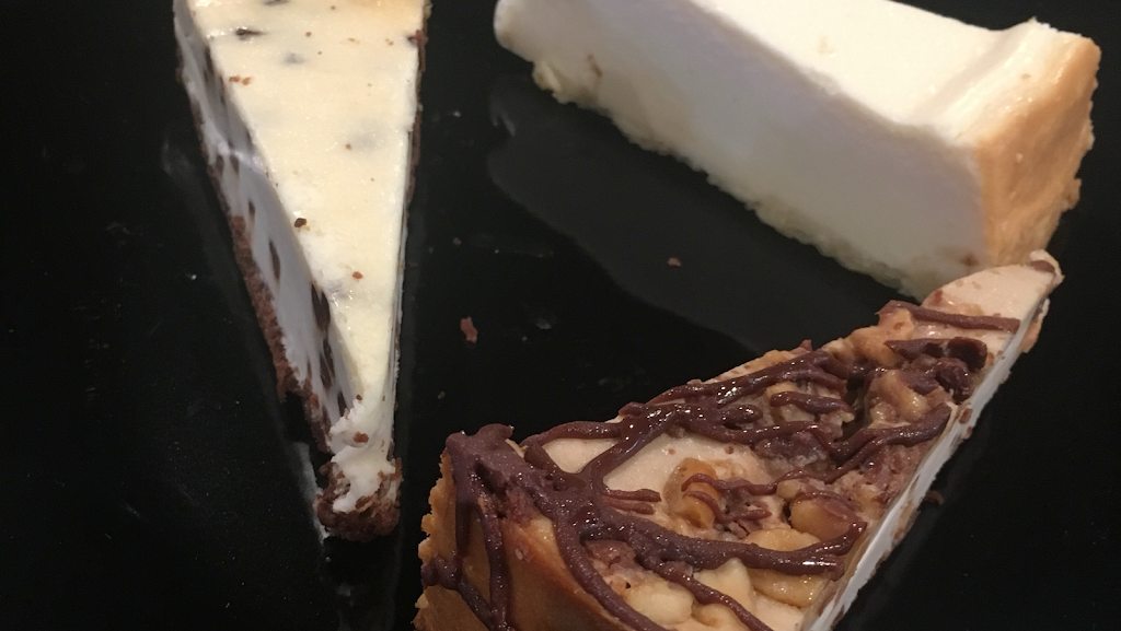 2 Guys Pizza of Carbondale | restaurant | 715 N Giant City Rd #8, Carbondale, IL 62901, USA | 6185292020 OR +1 618-529-2020