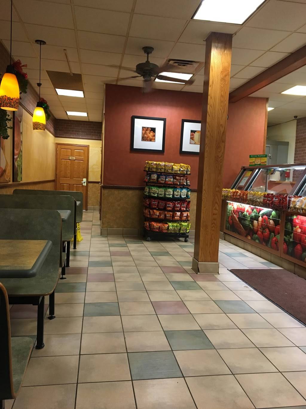 Subway Restaurants | restaurant | 1353 W US Hwy 2, Crystal Falls, MI 49920, USA | 9068747827 OR +1 906-874-7827