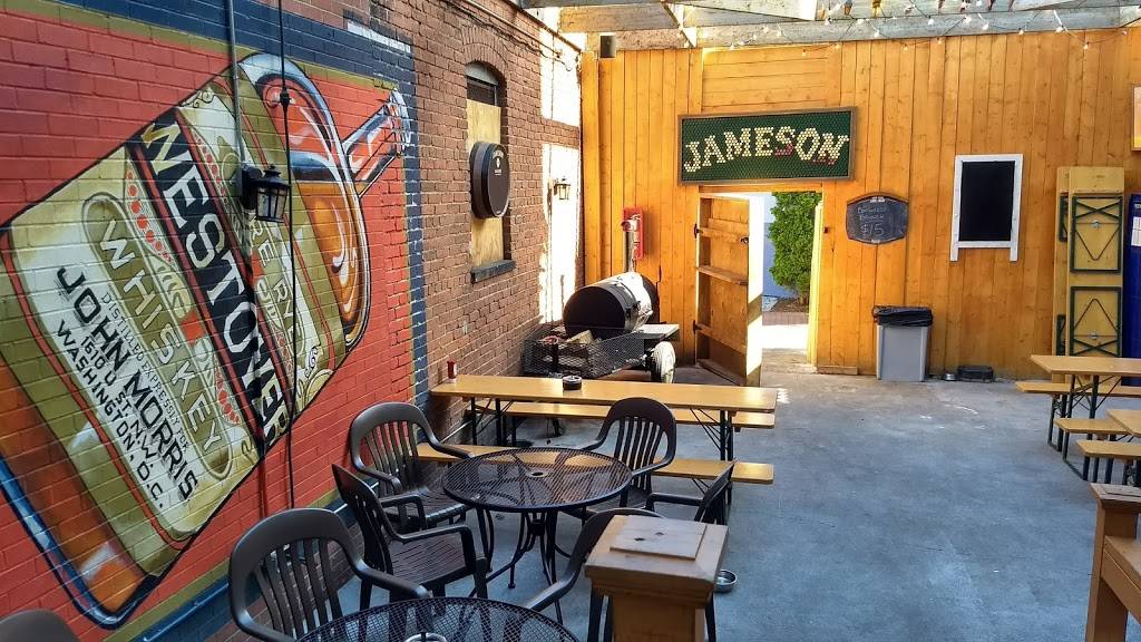 Exiles Bar | restaurant | 1610 U St NW, Washington, DC 20009, USA | 2022322171 OR +1 202-232-2171