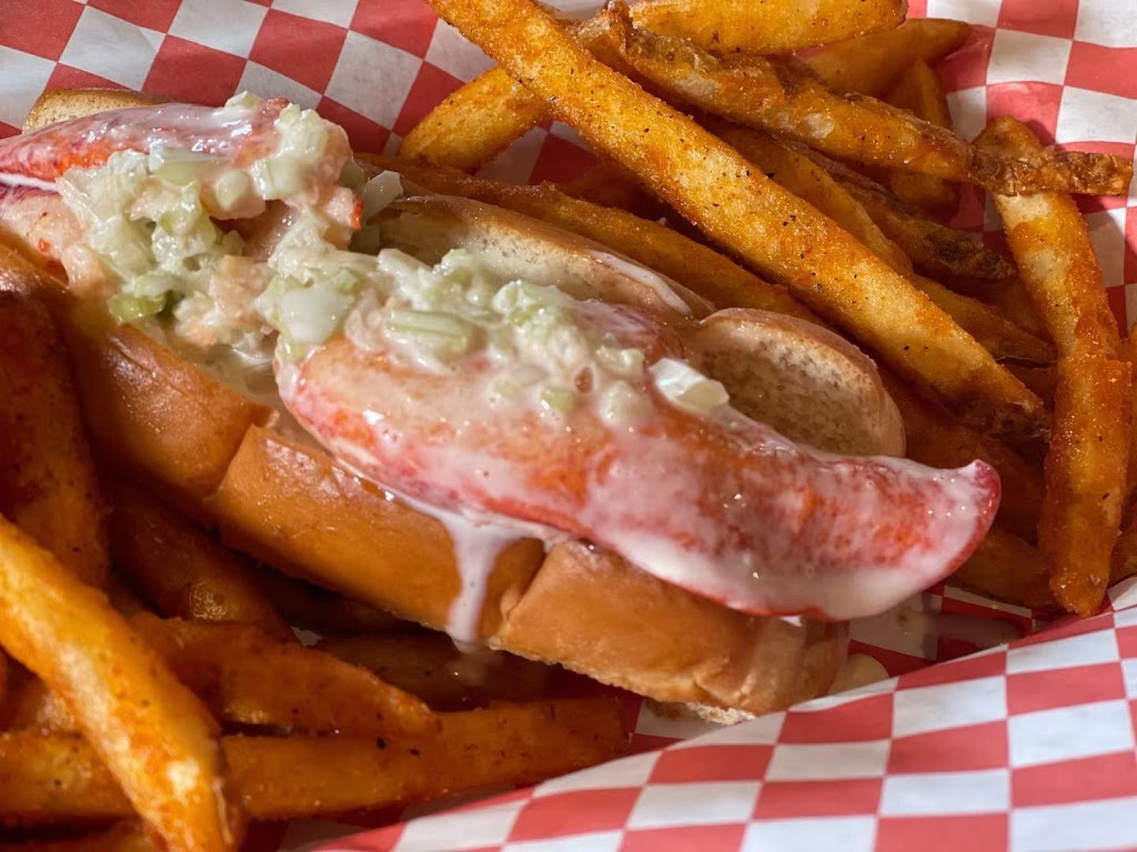 Millions Crab Boiled Seafood- Middletown | restaurant | 12951 Shelbyville Rd Ste 110, Louisville, KY 40243, USA | 5023652665 OR +1 502-365-2665