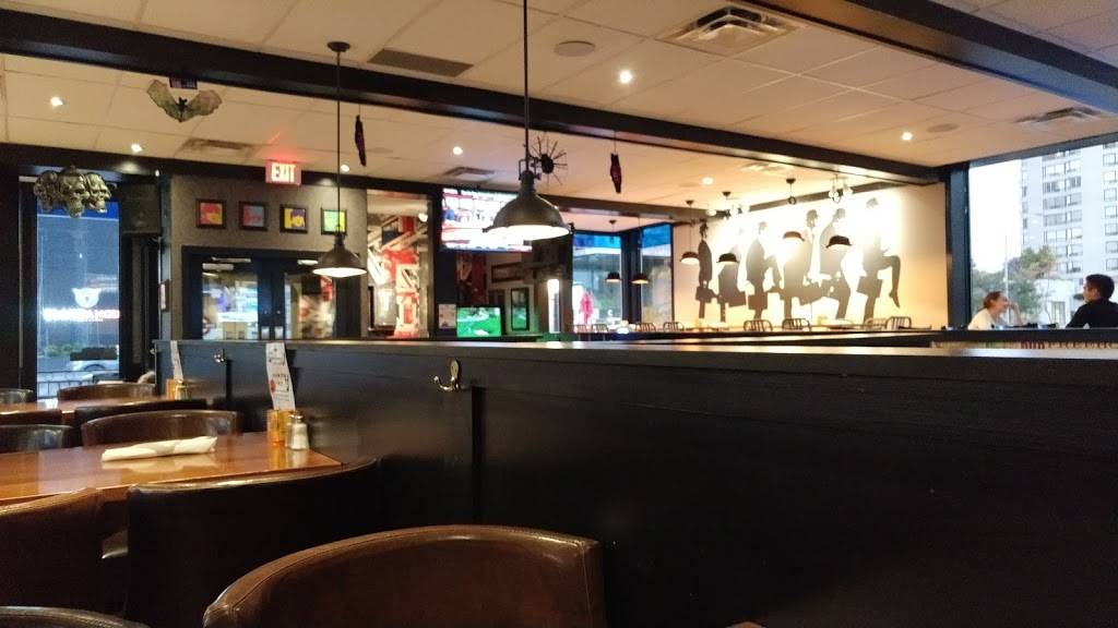 Squire & Firkin | restaurant | 3335 Bloor St W, Etobicoke, ON M8X 1E9, Canada | 4162336531 OR +1 416-233-6531