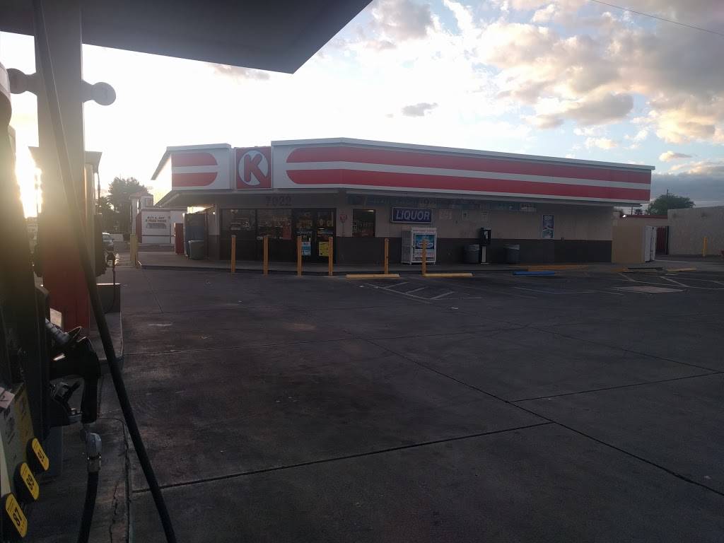 Circle K | meal takeaway | 7022 E Speedway Blvd, Tucson, AZ 85710, USA | 5208869514 OR +1 520-886-9514