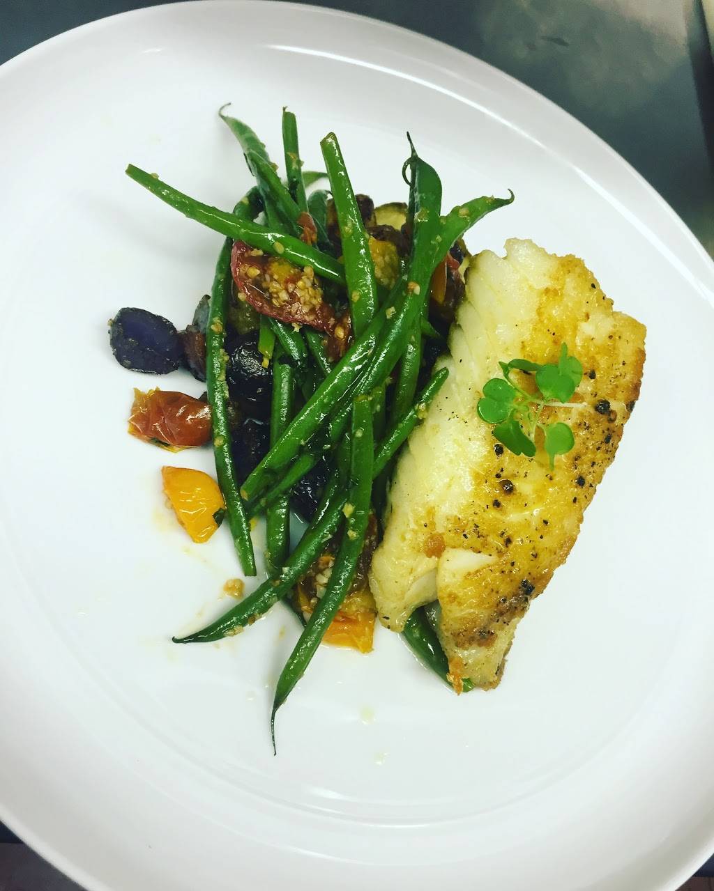 Bom Apetite | restaurant | 703 Belleville Ave, New Bedford, MA 02745, USA | 5089983135 OR +1 508-998-3135