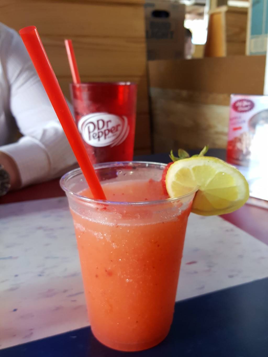 Willies Grill & Icehouse | restaurant | 4561 FM 1960 Road W, Houston, TX 77069, USA | 2815831151 OR +1 281-583-1151