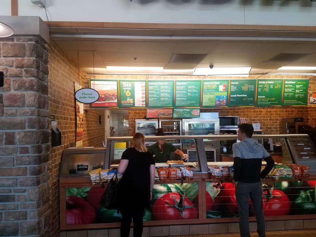 Subway Restaurants | restaurant | 11211 120th Ave, Pleasant Prairie, WI 53158, USA | 2628576094 OR +1 262-857-6094