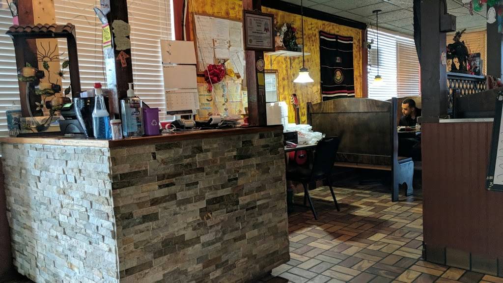 Potrillos Mexican Restaurant | restaurant | 2015 W Broadway St, Ardmore, OK 73401, USA | 5804909000 OR +1 580-490-9000