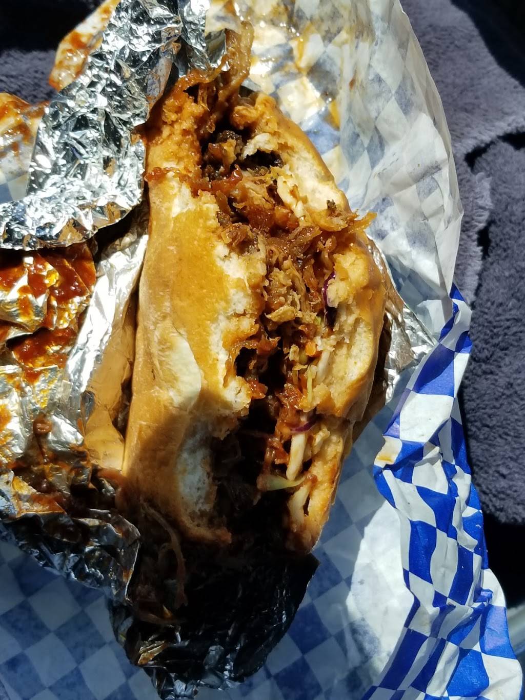 Jay Bees Bar-B-Q | restaurant | 15911 S Avalon Blvd, Gardena, CA 90248, USA | 3105321064 OR +1 310-532-1064