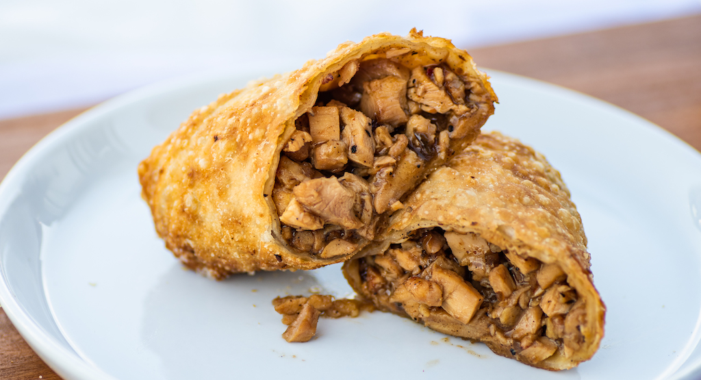 Saucy Nosh (Food Truck) | restaurant | 1615 S Loop W, Houston, TX 77054, USA | 8328616674 OR +1 832-861-6674