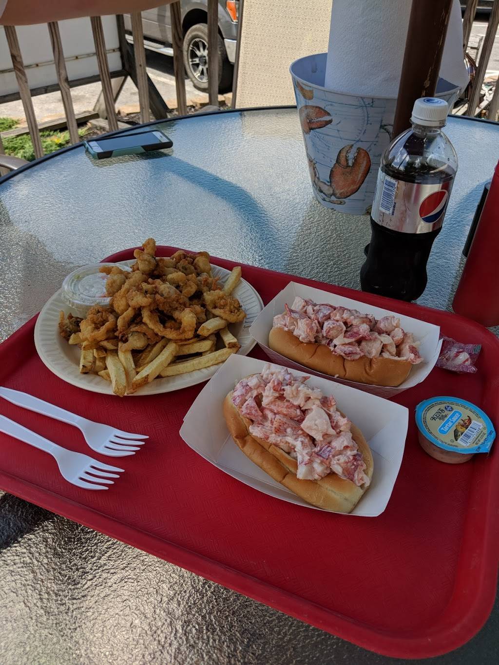 Bobs Seafood | restaurant | 901 Roosevelt Trail, Windham, ME 04062, USA | 2078932882 OR +1 207-893-2882