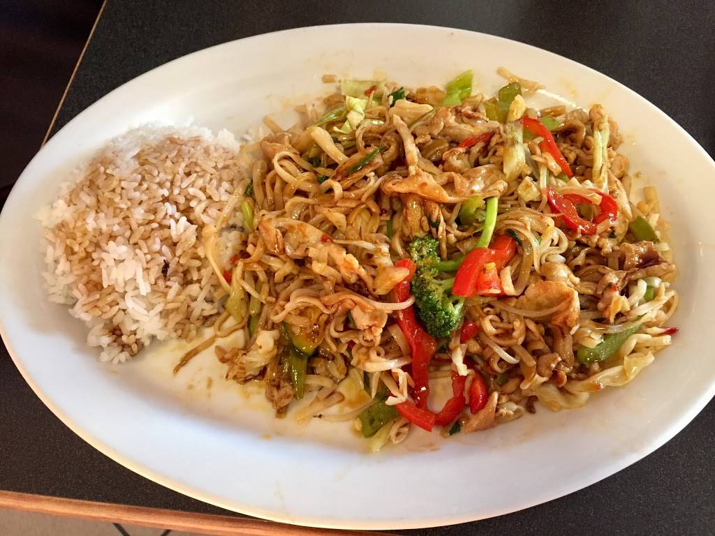 Khans Mongolian Grill | restaurant | 15858 1st Ave S #107, Burien, WA 98148, USA | 2069883893 OR +1 206-988-3893
