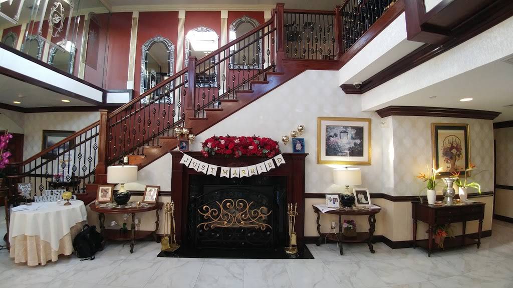 Giorgios Baiting Hollow | restaurant | 100 Fox Hill Dr, Baiting Hollow, NY 11933, USA | 6317276076 OR +1 631-727-6076